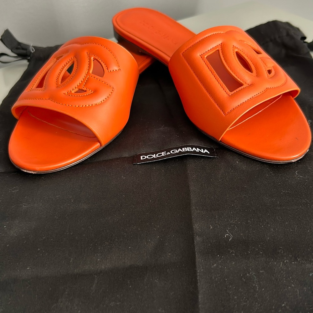 Dolce Gabbana leather slides